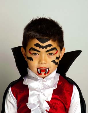 Halloween Face Painting: Little Vampire - StyleNest